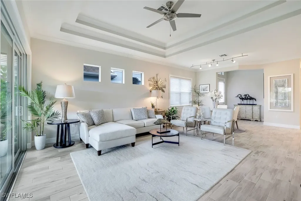 5831 Haiti Drive Naples FL 34113