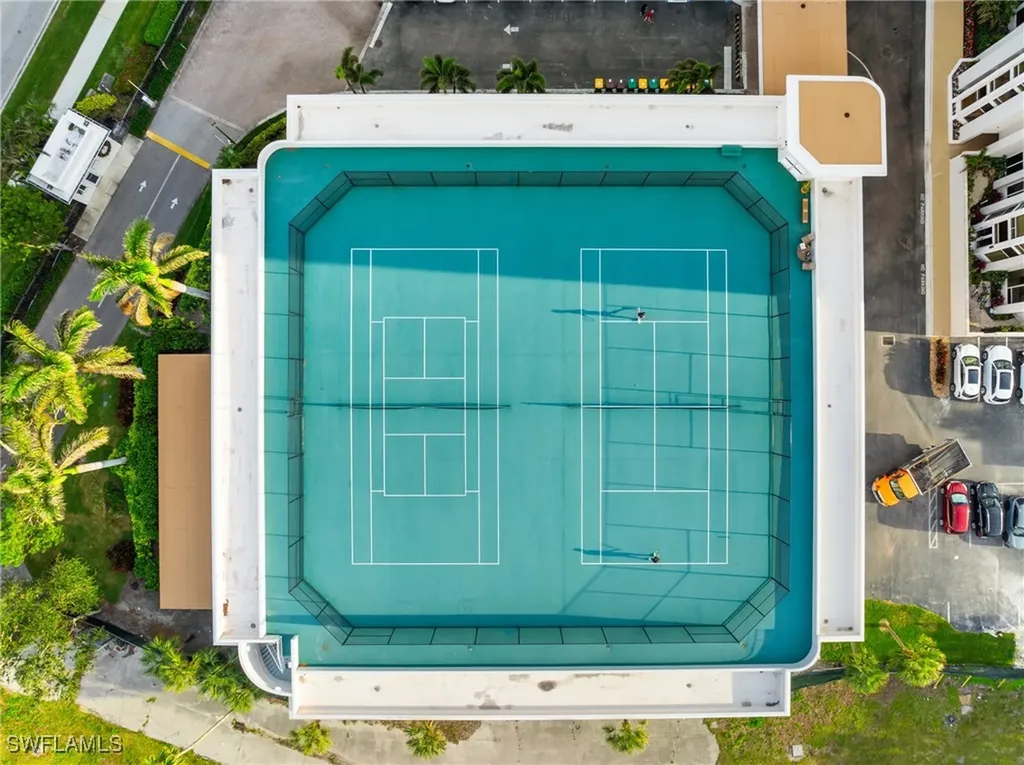 6849 Grenadier Boulevard Naples FL 34108