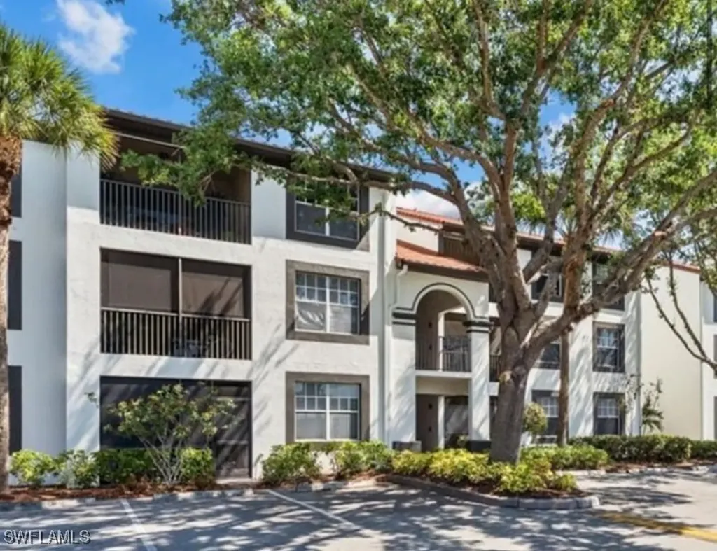 7940 Preserve Circle Naples FL 34119
