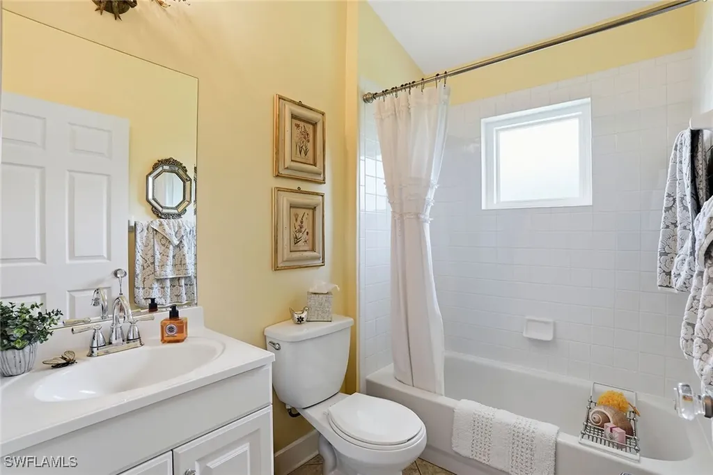 3688 Kent Drive Naples FL 34112