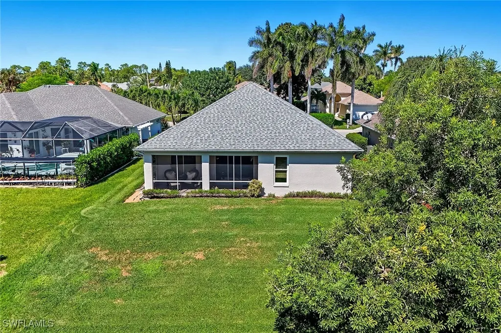 3688 Kent Drive Naples FL 34112
