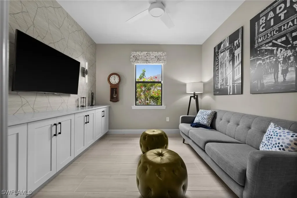 9284 Cormorant Drive Naples FL 34120