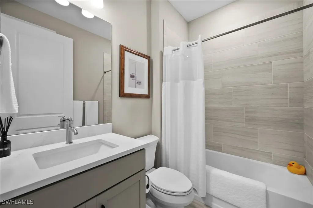 9284 Cormorant Drive Naples FL 34120