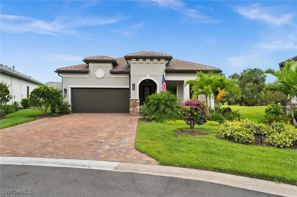 9284 Cormorant Drive Naples FL 34120