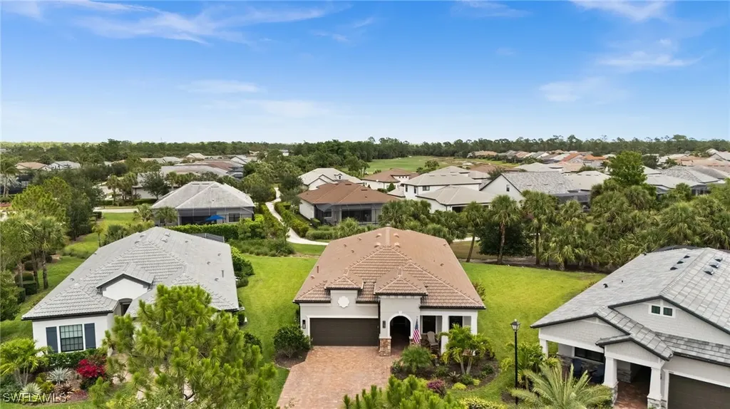 9284 Cormorant Drive Naples FL 34120