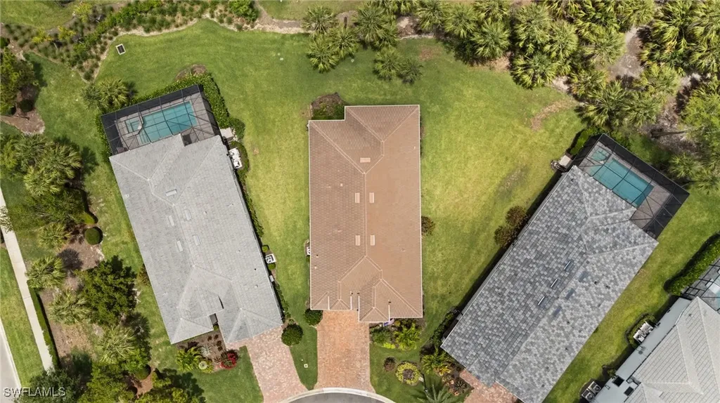 9284 Cormorant Drive Naples FL 34120