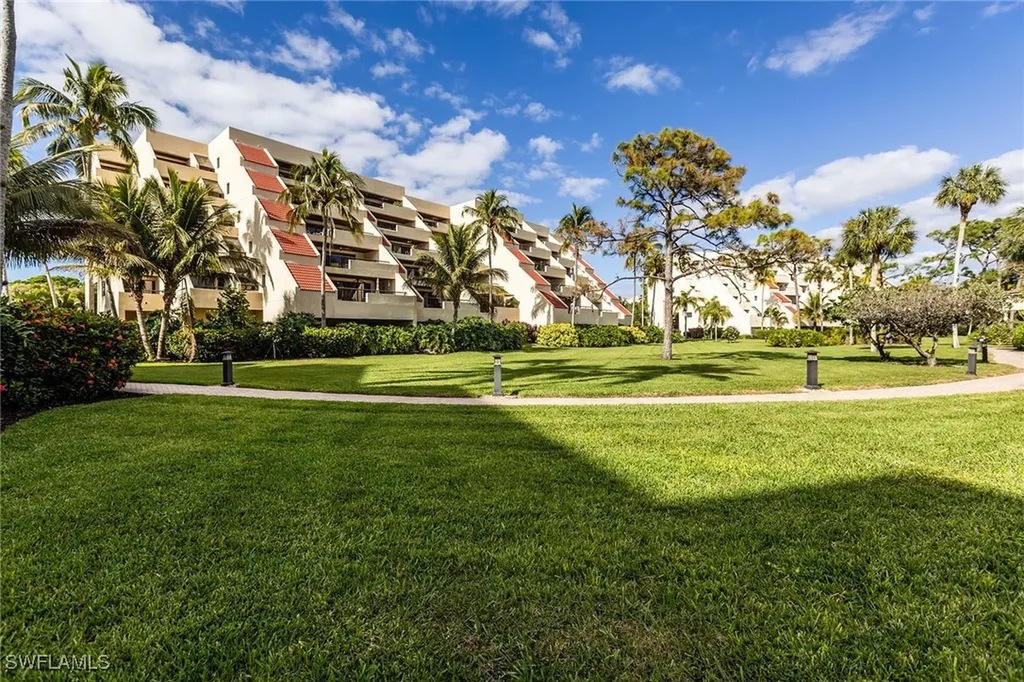6350 Pelican Bay Boulevard Naples FL 34108