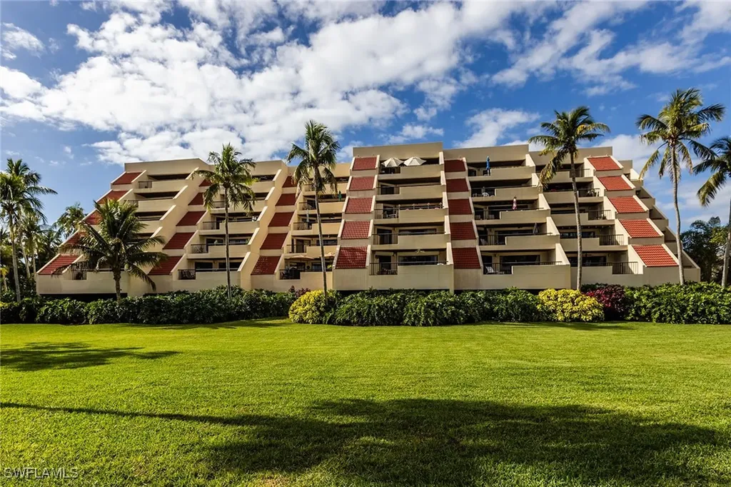 6350 Pelican Bay Boulevard Naples FL 34108