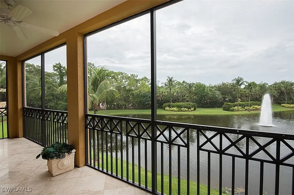 2605 Estrella Court Naples FL 34109