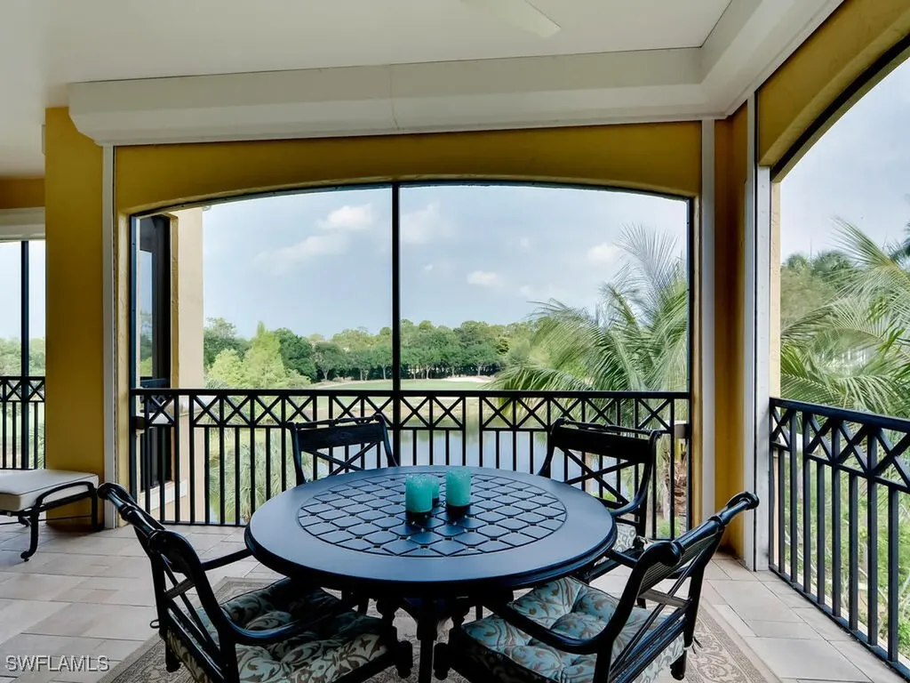 2605 Estrella Court Naples FL 34109
