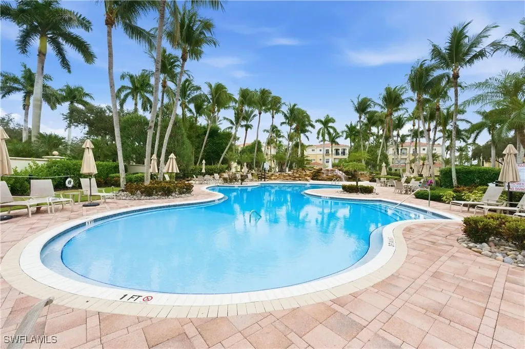 2605 Estrella Court Naples FL 34109