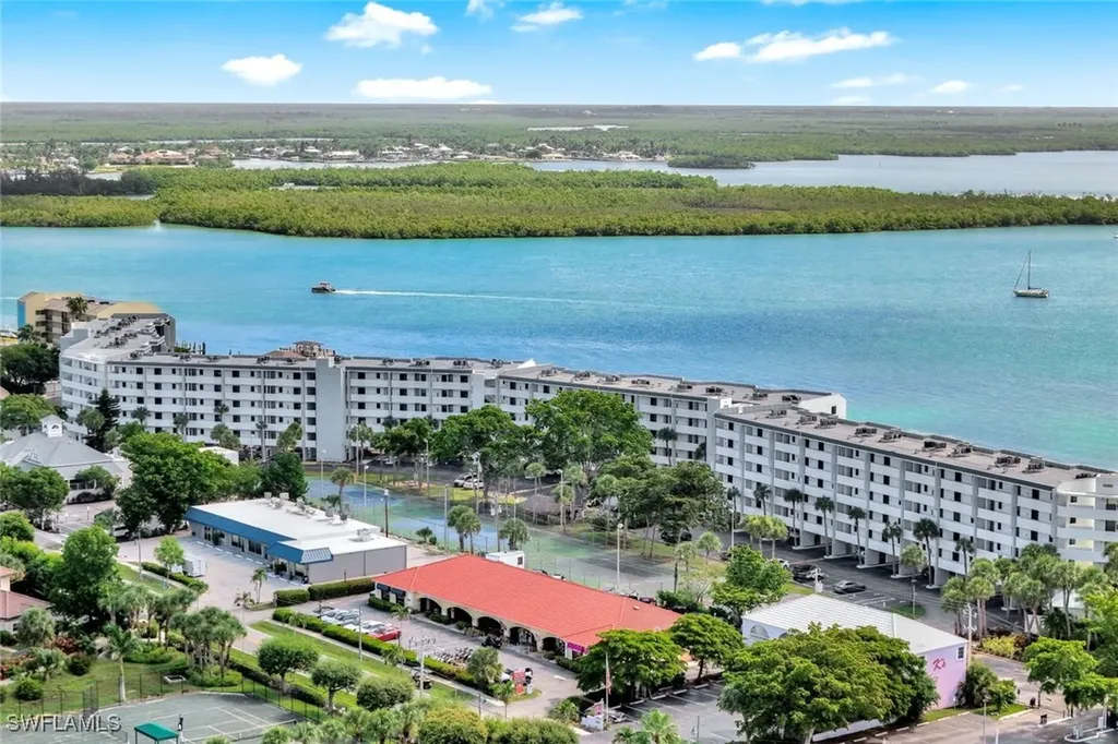1085 Bald Eagle Drive Marco Island FL 34145