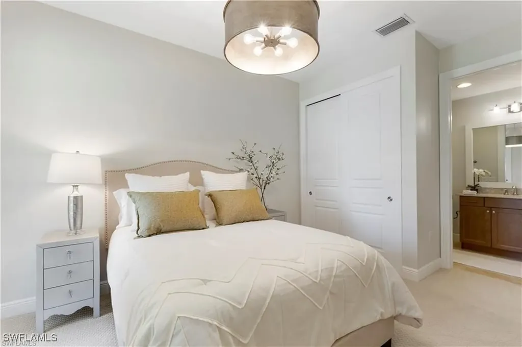 16382 Viansa Way Naples FL 34110