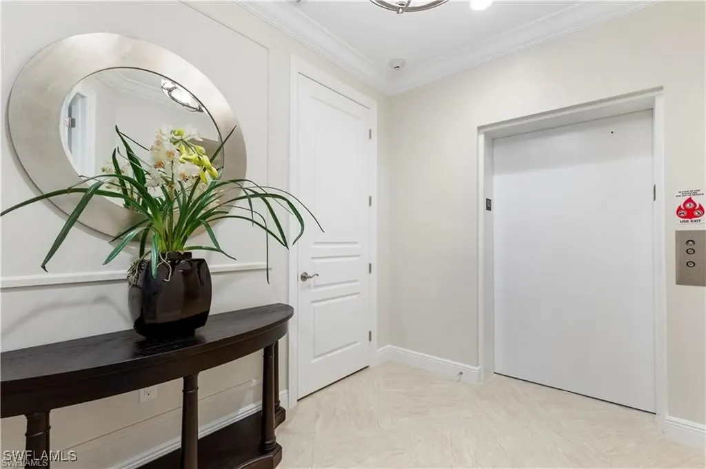 16382 Viansa Way Naples FL 34110