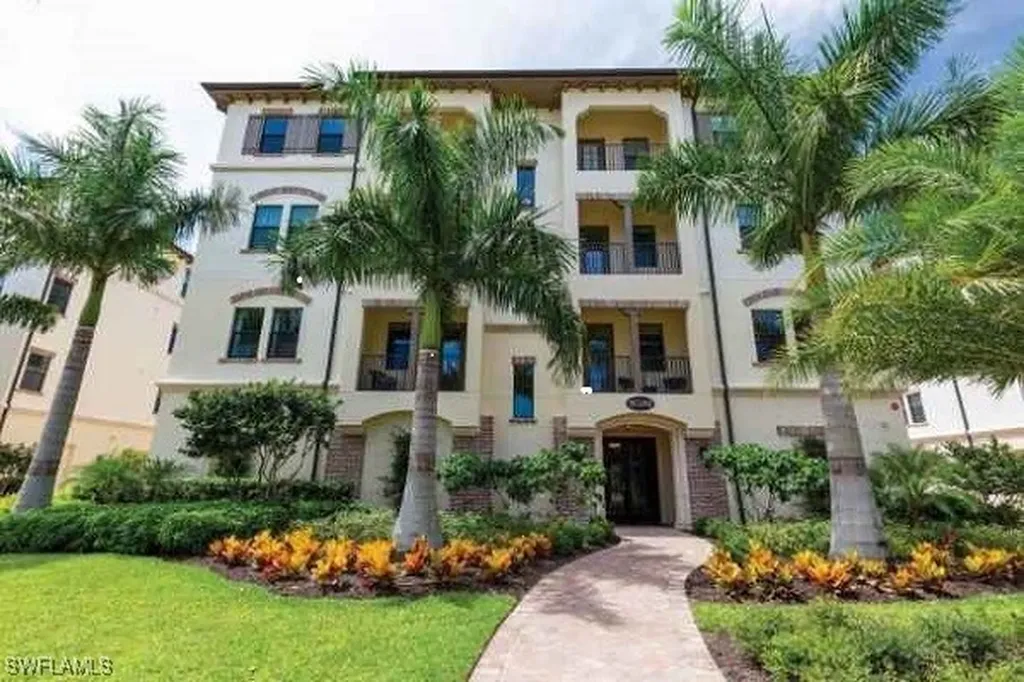 16382 Viansa Way Naples FL 34110