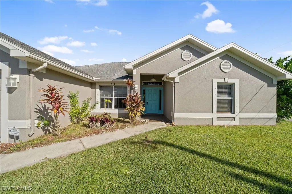 2409 Edgewater Way Lehigh Acres FL 33936