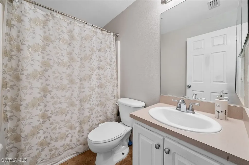 2409 Edgewater Way Lehigh Acres FL 33936