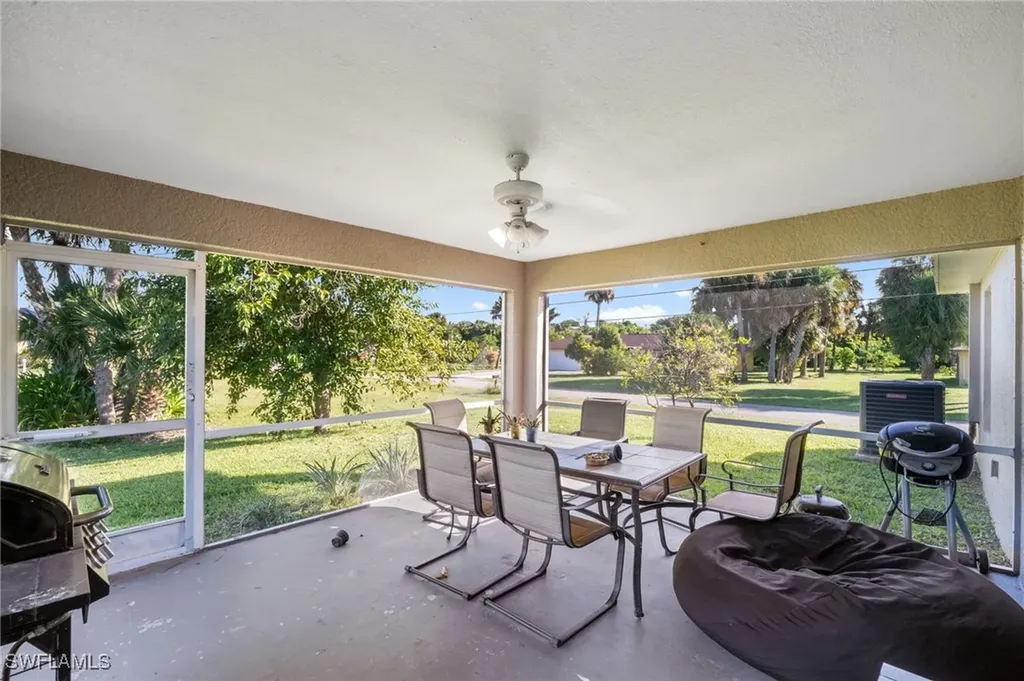 2409 Edgewater Way Lehigh Acres FL 33936