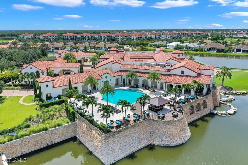 16382 Viansa Way Naples FL 34110