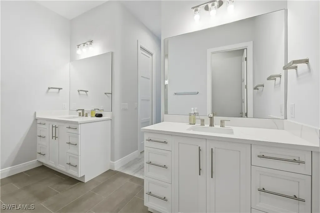 711 91st Avenue N Naples FL 34108