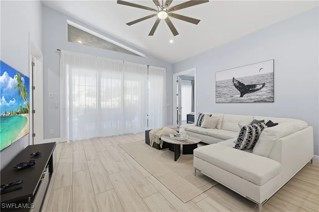711 91st Avenue N Naples FL 34108