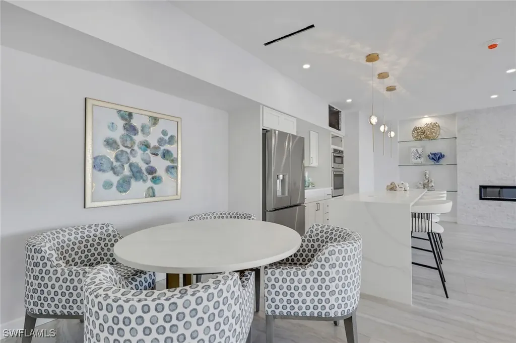 1 Bluebill Avenue Naples FL 34108