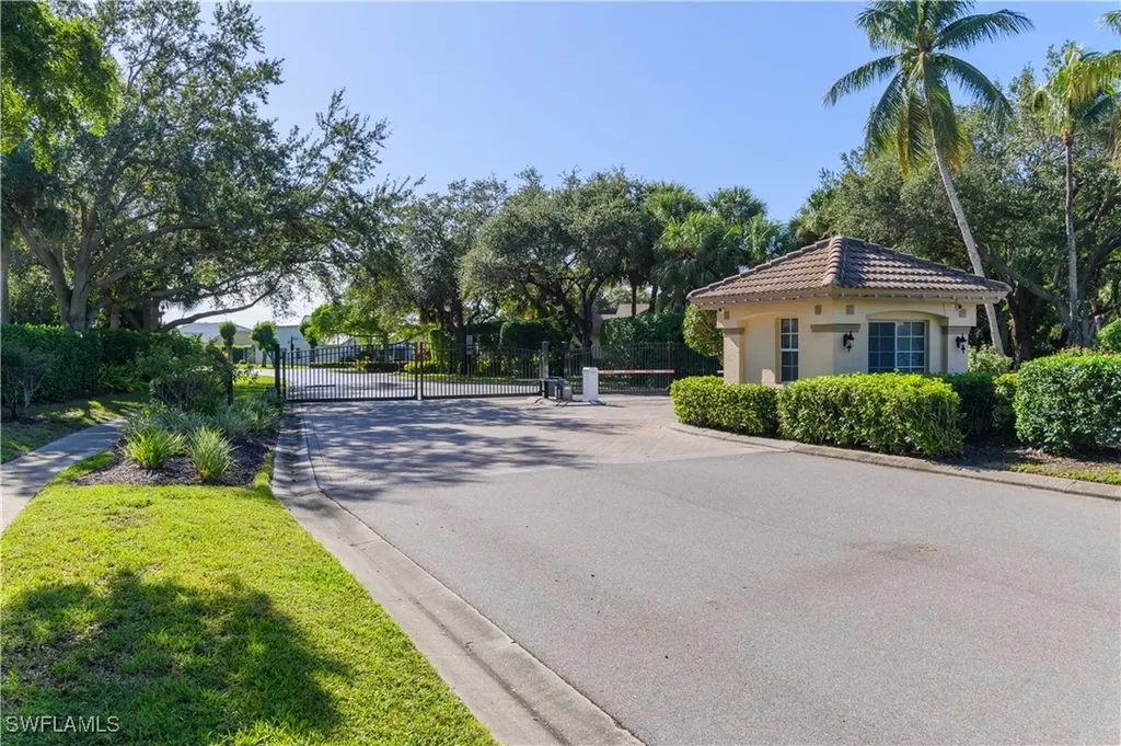 7739 Citrus Hill Lane Naples FL 34109
