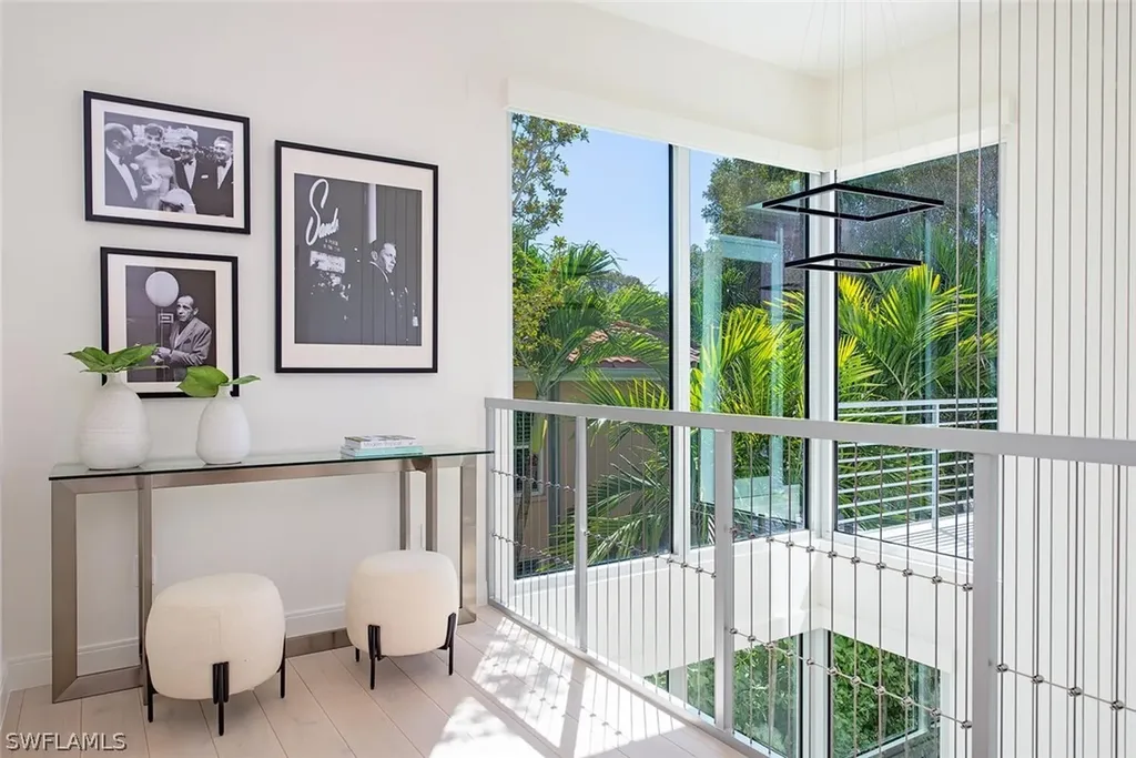1559 Chesapeake Avenue Naples FL 34102