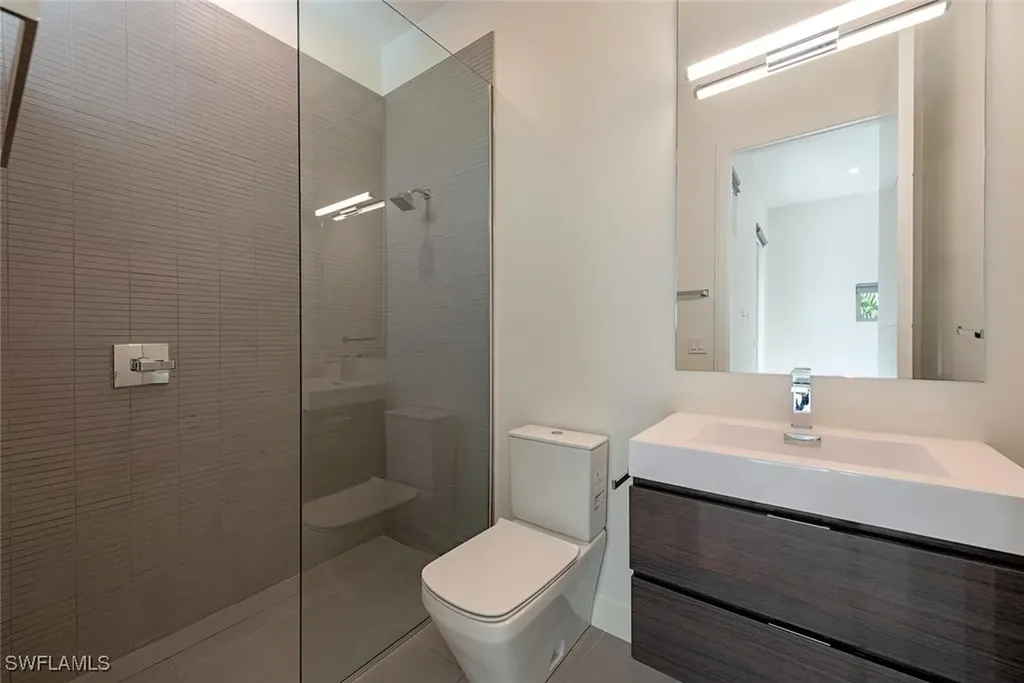 1559 Chesapeake Avenue Naples FL 34102