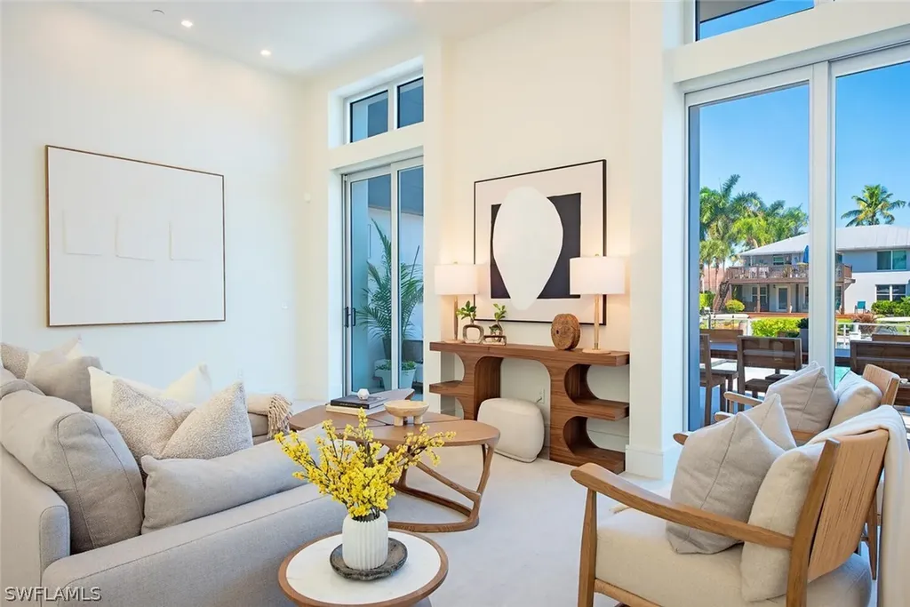1559 Chesapeake Avenue Naples FL 34102
