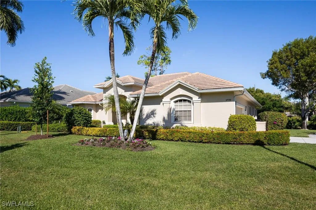 6900 Mill Run Circle Naples FL 34109