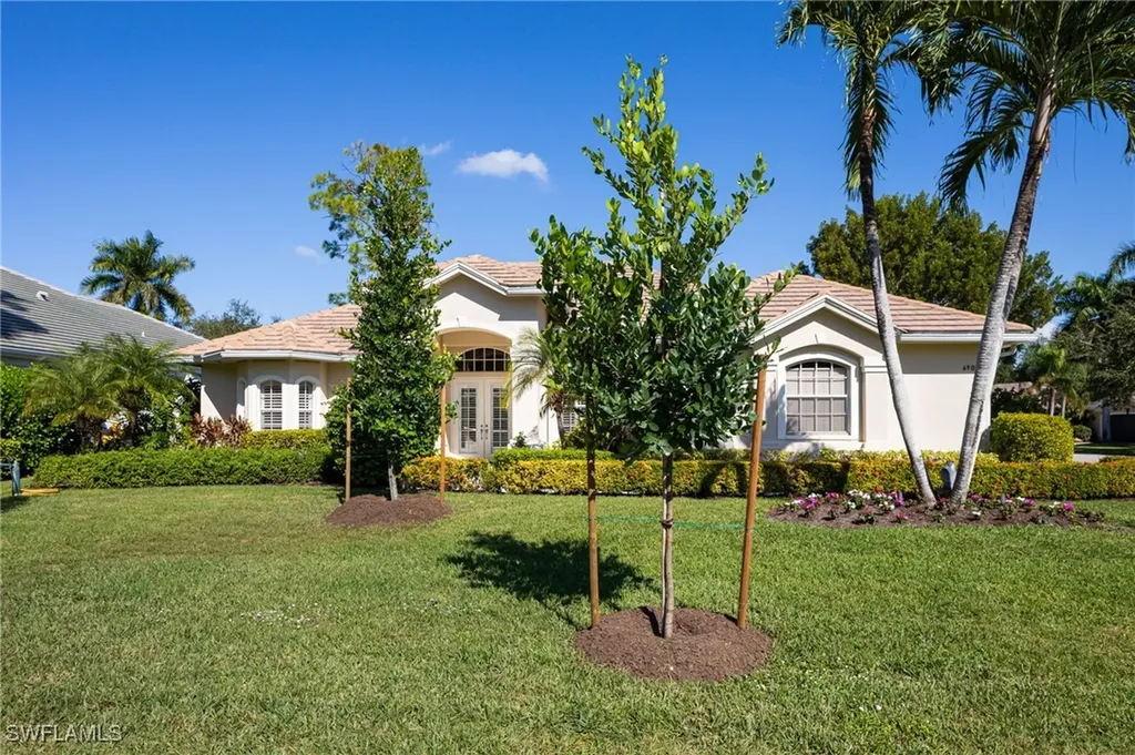 6900 Mill Run Circle Naples FL 34109