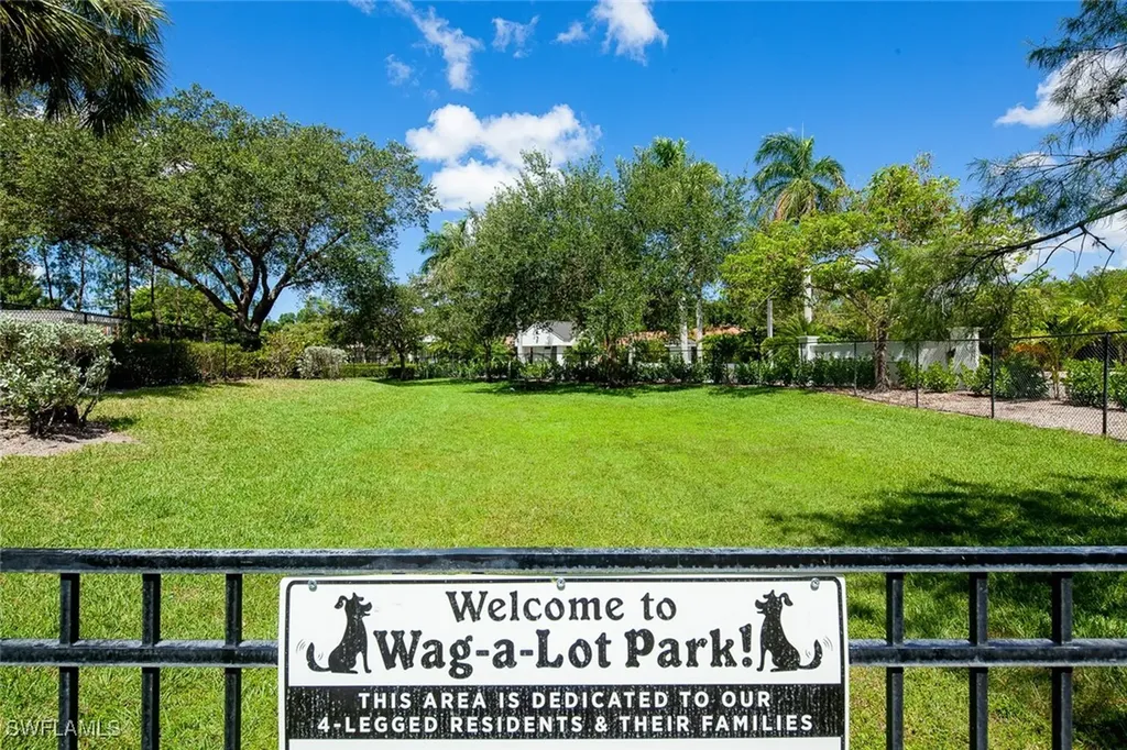 6900 Mill Run Circle Naples FL 34109