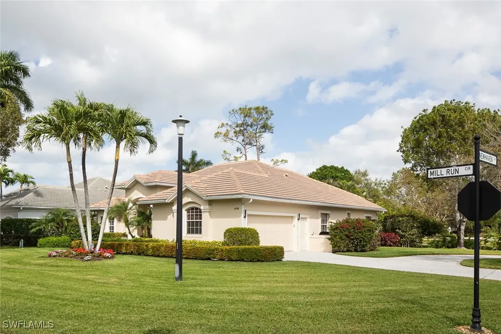 6900 Mill Run Circle Naples FL 34109