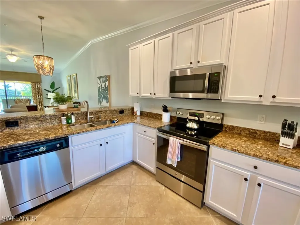9532 Avellino Way Naples FL 34113