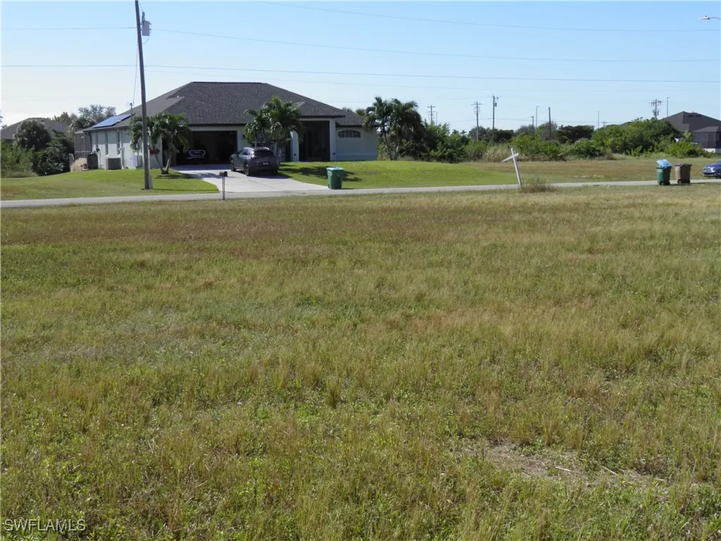 1627 NE 23rd Terrace Cape Coral FL 33909