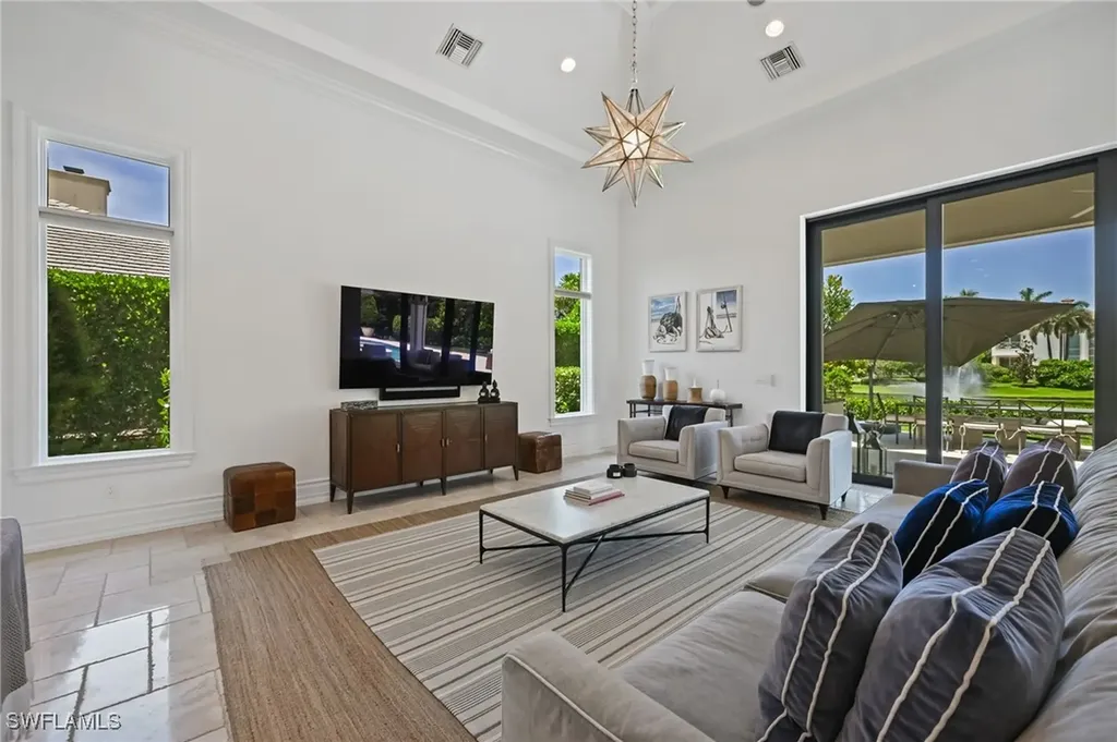333 Sedgwick Court Naples FL 34108