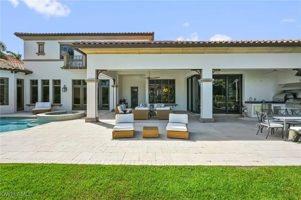 333 Sedgwick Court Naples FL 34108