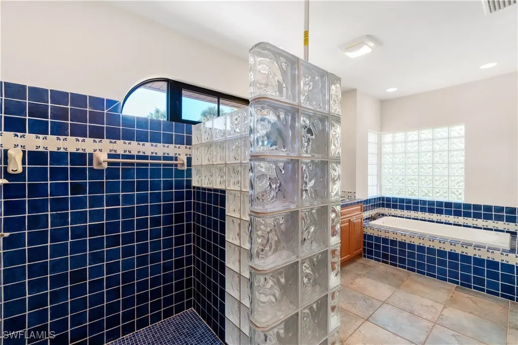 27557 Shore Drive Bonita Springs FL 34134