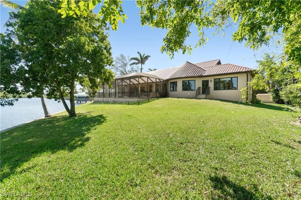 27557 Shore Drive Bonita Springs FL 34134