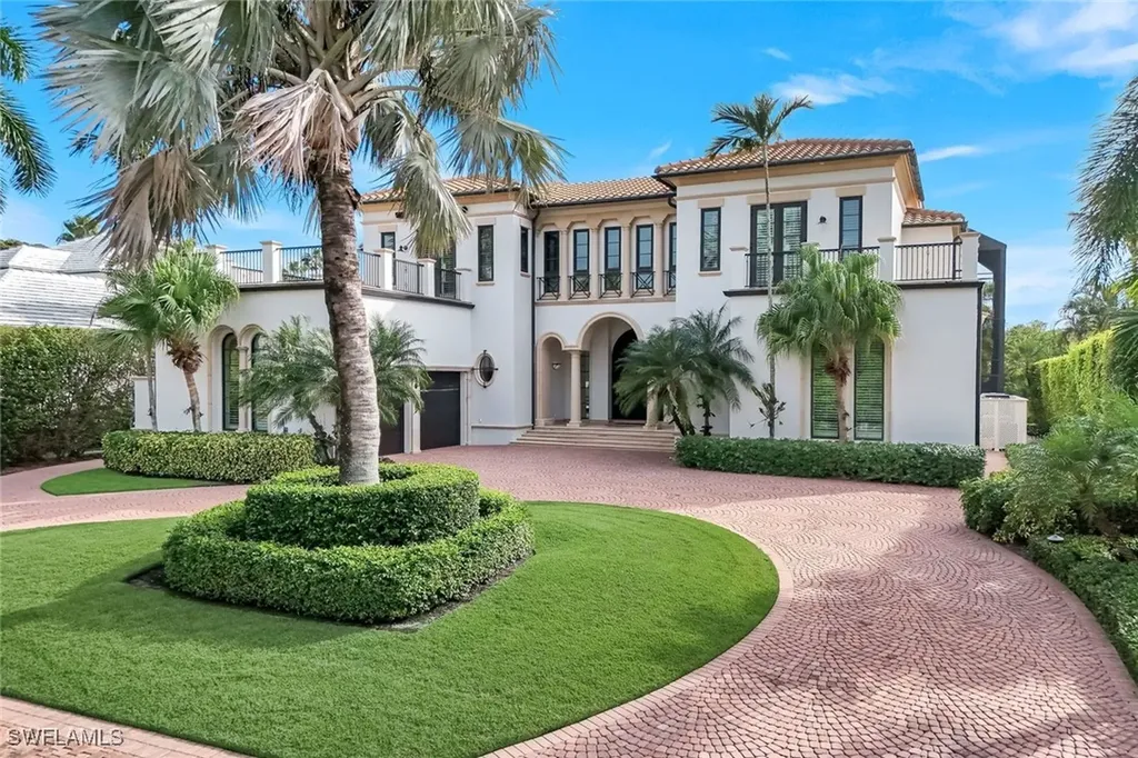 Naples FL, 1450 Gulfstar Drive S