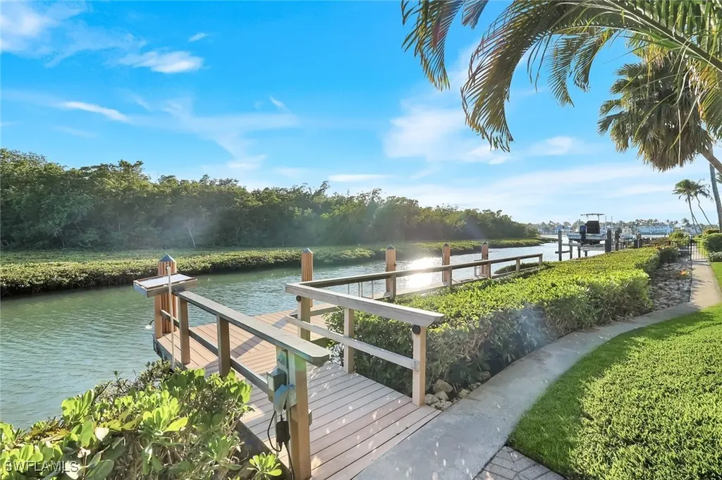 1450 Gulfstar Drive S Naples FL 34112