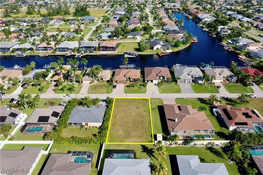 4710 SW 23rd Avenue Cape Coral FL 33914