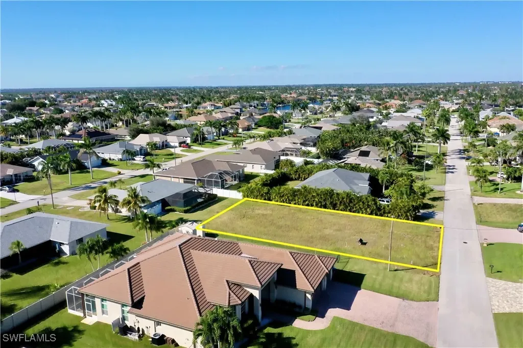 4710 SW 23rd Avenue Cape Coral FL 33914