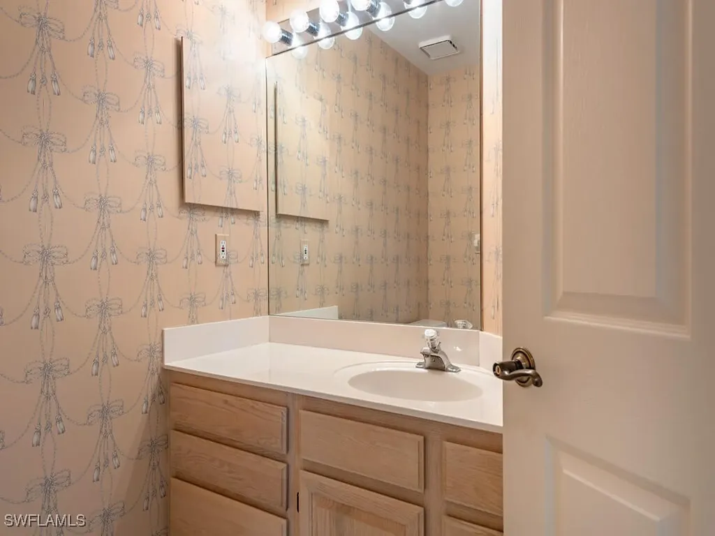 8410 Abbington Circle Naples FL 34108