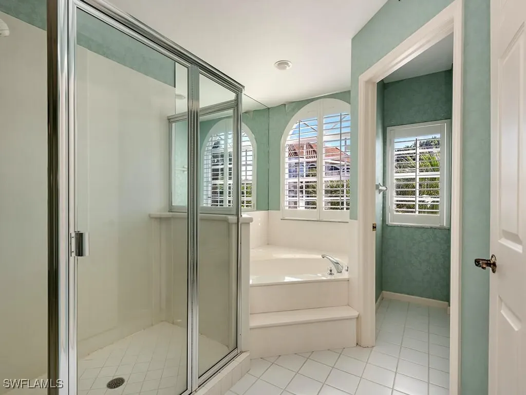 8410 Abbington Circle Naples FL 34108