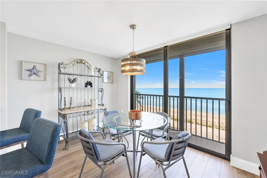 9653 Gulf Shore Drive Naples FL 34108