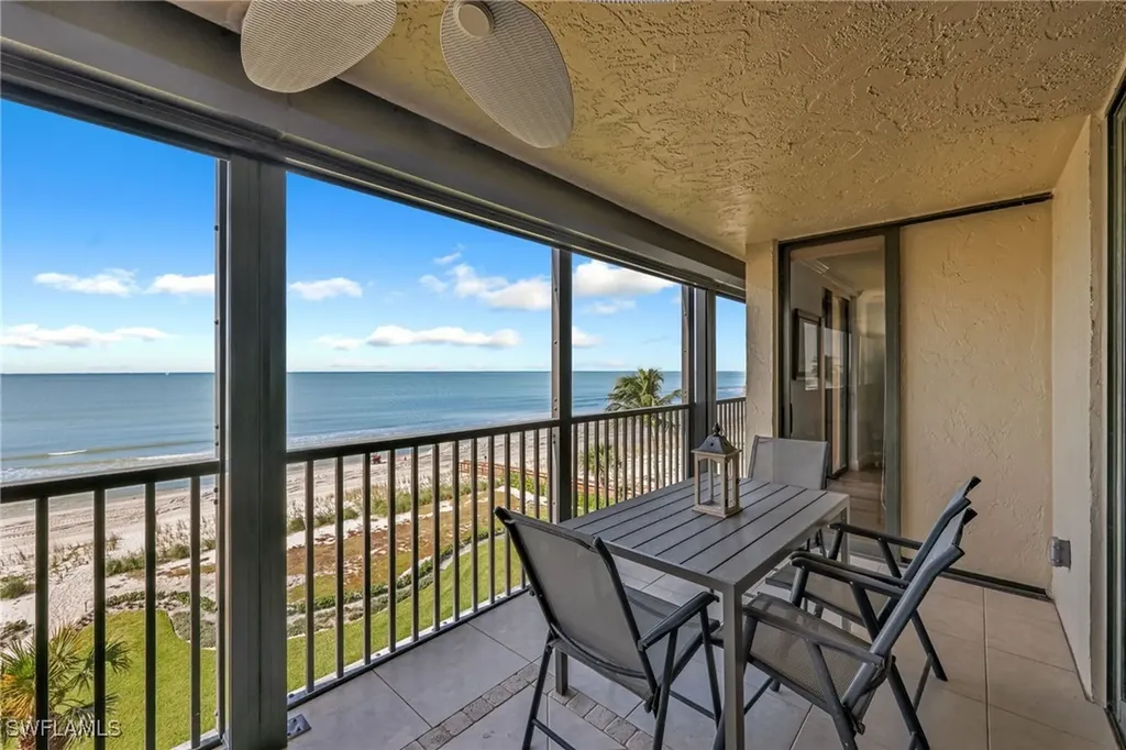 9653 Gulf Shore Drive Naples FL 34108