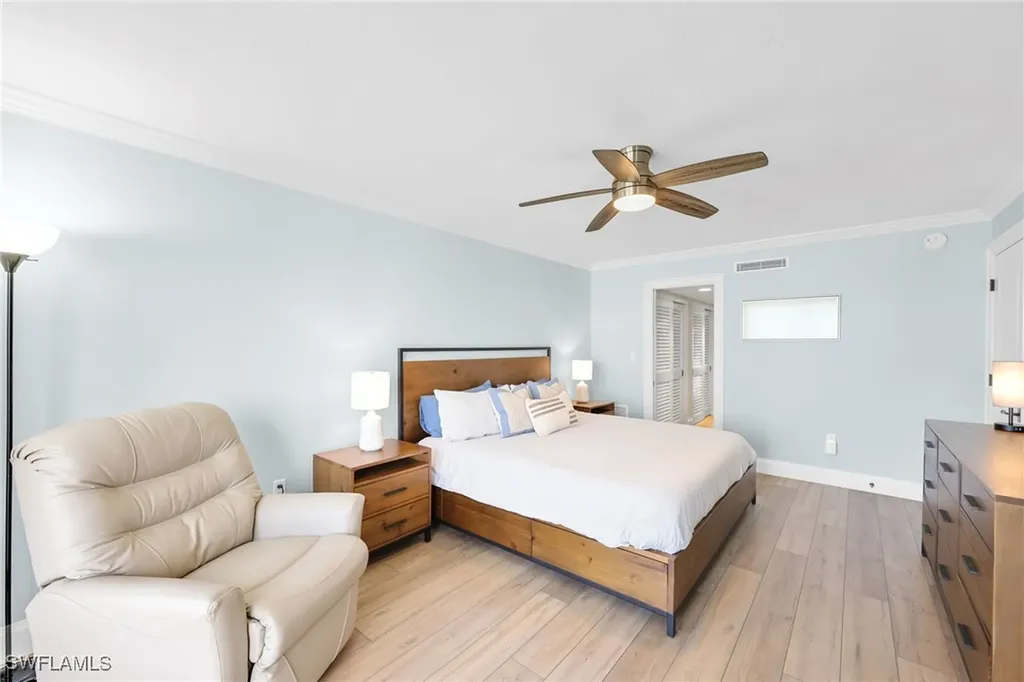 9653 Gulf Shore Drive Naples FL 34108