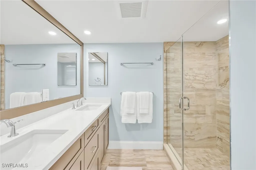 9653 Gulf Shore Drive Naples FL 34108